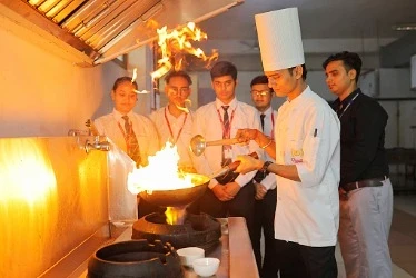 Hands on Kitchen &amp; Restaurant Operations