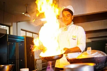 Hands on Kitchen & Restaurant Operations