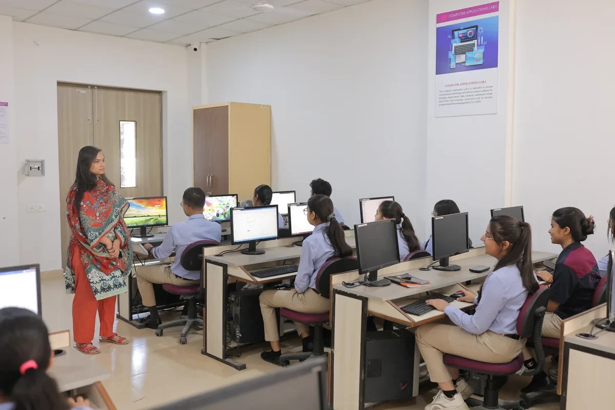 Computer Lab (Commerce Applications)