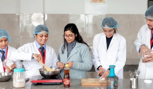 Food & Nutrition Laboratory