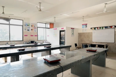 Food & Nutrition Laboratory