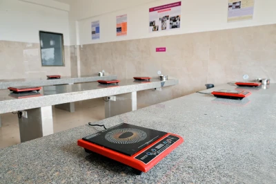 Food & Nutrition Laboratory