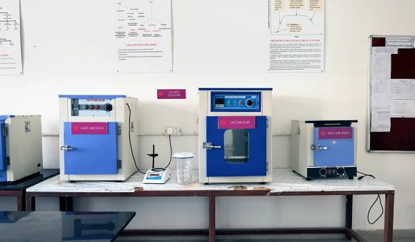 Microbiology & Immunology Lab