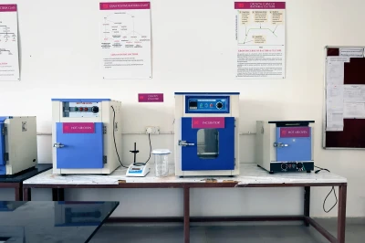 Microbiology &amp; Immunology Lab