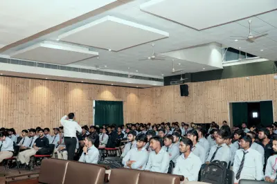 Quantum University Organizes Resume Building and Career Guidance Programme for Pre Final Year Students