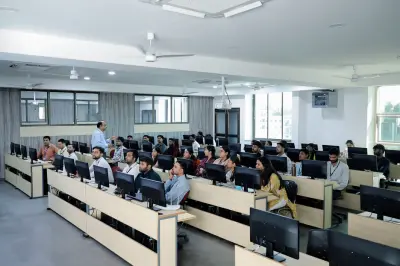 Quantum University Organizes Five Day Faculty Development Program on Advanced Data Structures, Algorithms &amp; OOPs in Collaboration with GeeksforGeeks