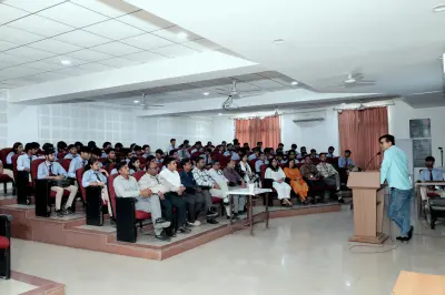 Quantum University Organizes Session on “Bridging the Gap between Academia and Agri Industry”