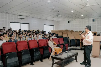 Quantum University Organizes Session on Building Confidence Through Effective Communication