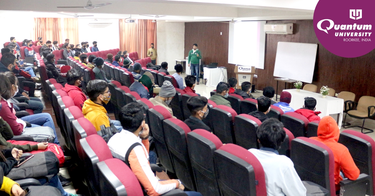 A workshop on Introduction to Python at Quantum University, Roorkee.